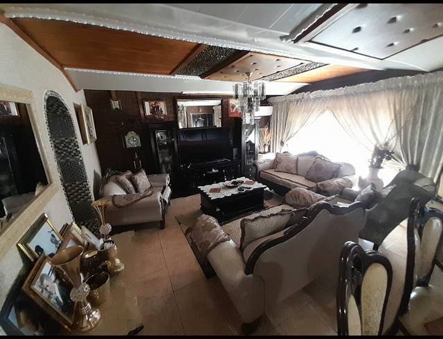 3 BEDROOM FREESTANDING SOLD IN KHUMA